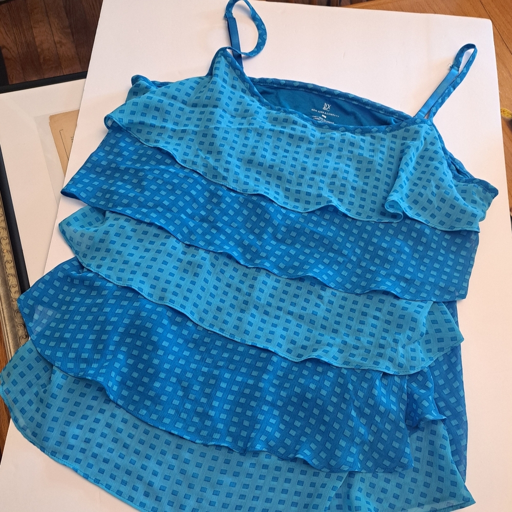 NY & Co. Teal Blue Ruffled Tiered Spaghetti Strap Top. Womens Large